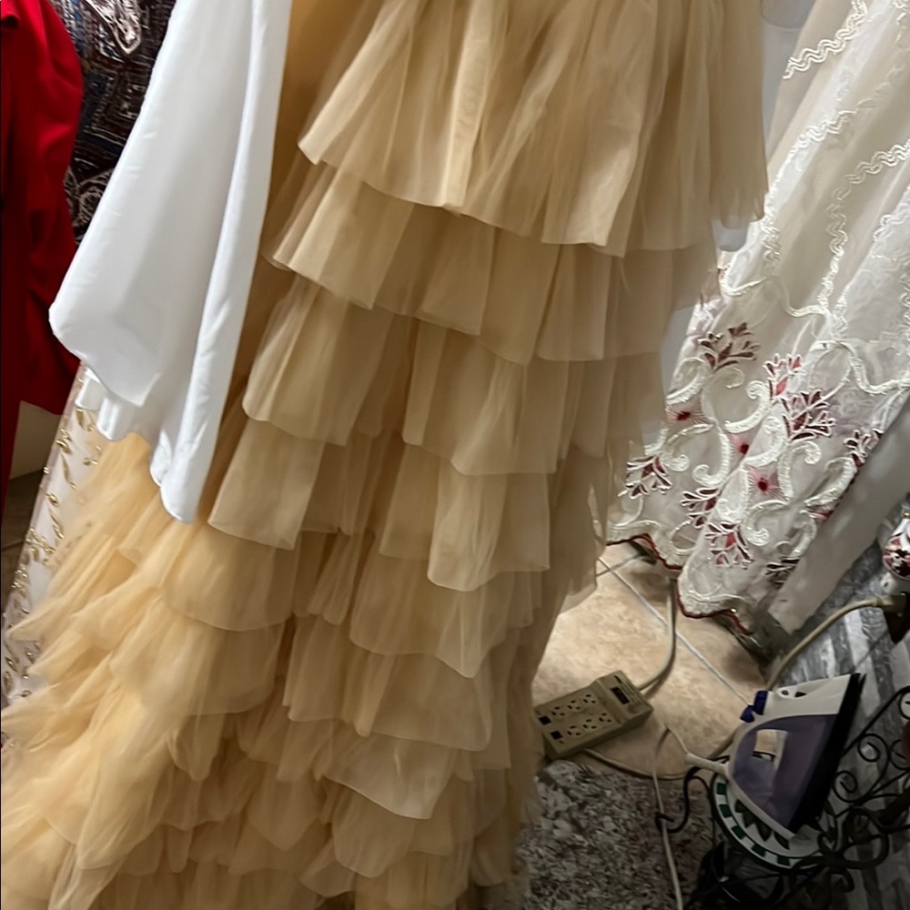 Turkish Maxi vest and Dress with Gold Embellishments comes with hats - Picture 8 of 10
